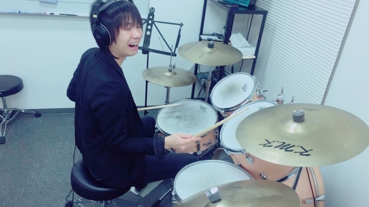 「ドラム講師！松尾先生！(*‘∀‘)」