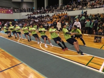 学校ごとのユニフォームを見るのも楽しみの一つです