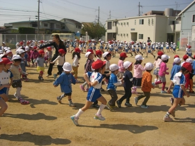 「５月１日より受け付け開始します。平成３０年度入園選抜募集（２次）」