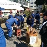 入間川中学校にて餅つき大会へ参加させていただきまし