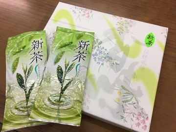 「新茶、入荷しましたよ～！」