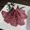 「仙台牛焼肉と特製タレで“おうちでは味わえない一枚”をどうぞ」