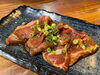 成約特典としてめーめーさんの漬けラムをご用意！「ごはん前に想像しちゃダメですよ🍚醤油ベースの秘伝のタレに漬け込んだラム肉をジュージューと焼いて、ホカホカごはんにのせて一気に食べてしまいたい😍【仲介手数料無料☆八王子ひなた不動産】」