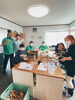 みんなで新年の集合写真♪　/小樽障害福祉事業所「新年あけましておめでとうございます　/ 小樽就労継続支援B型事業所らしくワーク」