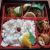 幕の内弁当「明日の日替り弁当はみんな大好き鶏唐揚げ♪」