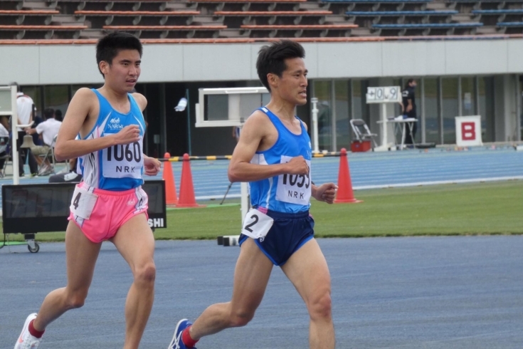 アシストする平田コーチ「2021年　奈良県選手権大会」