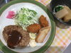 「本日のAランチはハンバーグとカキフライ480円です。」