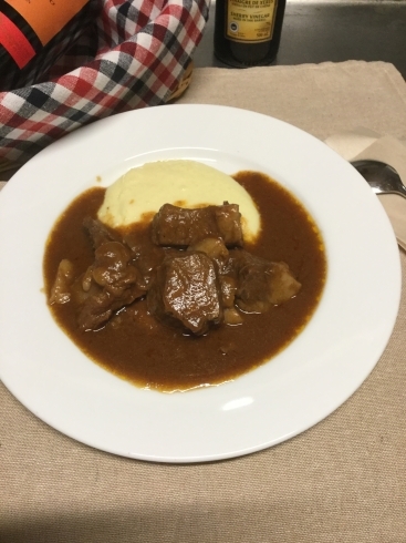 「牛肉の煮込み デミグラスソース」