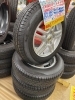 引取り限定！DUNLOPスタッドレスタイヤ 175/65R15 やか 4本セット 