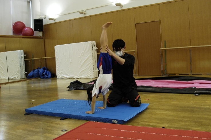 自分の体を使って、トレーニングを続けます！「京都テルサにも子供がきます【京都市南区・京都テルサ・ジム・プール・こども・駐車場完備】」