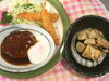 「本日のAランチ480円は チーズハンバーグとエビフライです(^.^)」