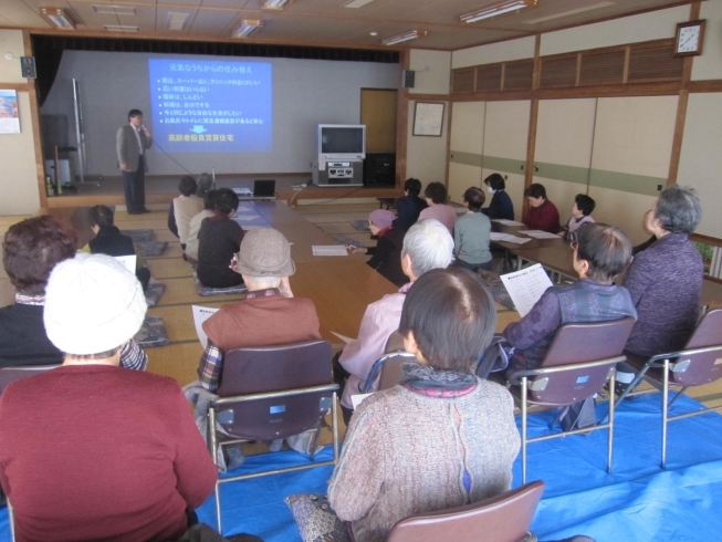 「昨日は、守口市地域包括支援センターのセミナーで講師をしました！！　高住センターから、老人ホームに関する秋のセミナー報告です。」