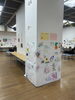 やさしいマルシェでお絵かきしてもらった作品も展示「江戸川区の赤ちゃん教室｜0歳から続けたから見えた“発表する力”の育ち方」