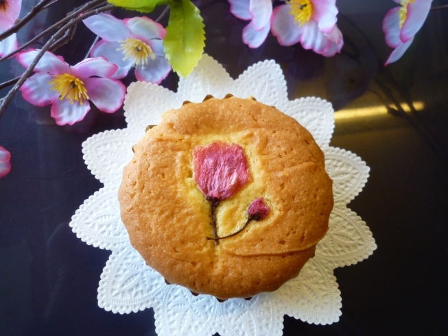 「桜のマドレーヌ～伊奈町のケーキ屋シャンティ洋菓子店～」