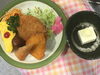 「本日のAランチ480円は 和洋ミックスランチです。」