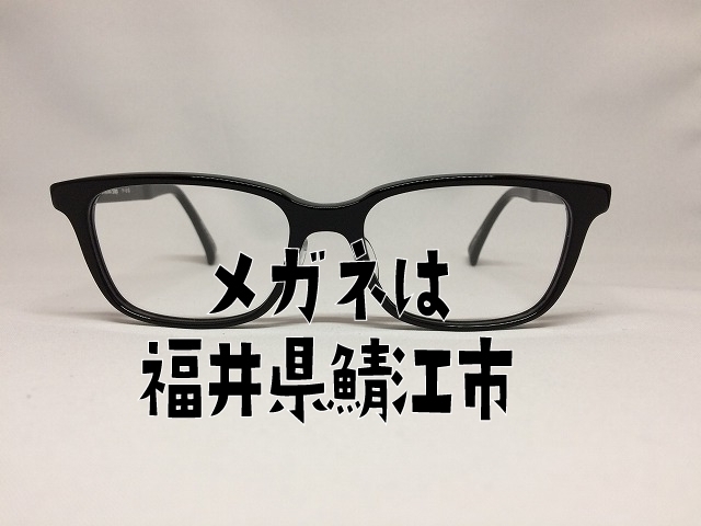 「福井県鯖江市の上質な黒ぶちメガネ」