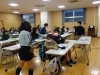 言葉を発さず、身ぶりを使って<br>伝言ゲームをしました。