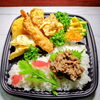 変わり商品　唐揚げ×2・揚げ餃子×2・エビフライ・コロッケ・焼き肉「8月10日のお弁当」