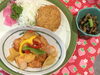 「本日の日替わり 《 とりからの野菜甘酢あんかけ》」
