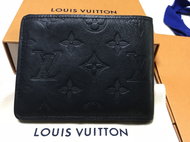「Louis Vuittonの高価買取なら八千代台の質屋　質と買取の八千代商事で！　買取品紹介　ルイヴィトン　モノグラム･シャドウ 　二つ折り財布　ポルトフォイユ・ミュルティプル　M62901　」