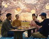 満開の桜の下でお花見ピクニック「お花見のお供に！チーズステーキ＆サイドをテイクアウトで」