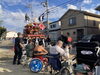 「グループホーム「ぼぬーる」に地域のだんじりがやってきました！笑顔あふれるお祭りのひととき」