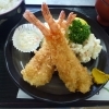店舗看板にも写真が載ってる、当店おすすめのジャンボエビフライ定食【八千代店199号】