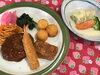 「本日のAランチ ミックスグリルです。」