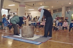 「おじいちゃん達、がんばって～！！」「入善町立西部保育所」