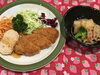 「本日のAランチは 味噌カツと豆腐ハンバーグです。」