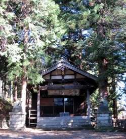 旅人もきっとお参りしていたであろう、八幡神社。