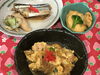 「本日のAランチは とりの卵とじ 秋刀魚煮物」