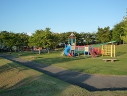 「宮野運動公園」遊具がたくさん揃っている広～い公園！