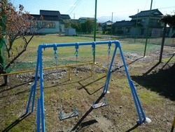 「沓掛児童公園」地域にあるみんなの遊び場！　遊具も充実してますよ。