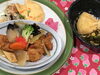 「本日のAランチは とりからの野菜甘酢あんかけです。」