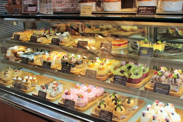 年末年始も営業 お正月もケーキご用意しています 菓子職人chez Miura S シェ ミウラ のニュース まいぷれ 岡山市中区 南区