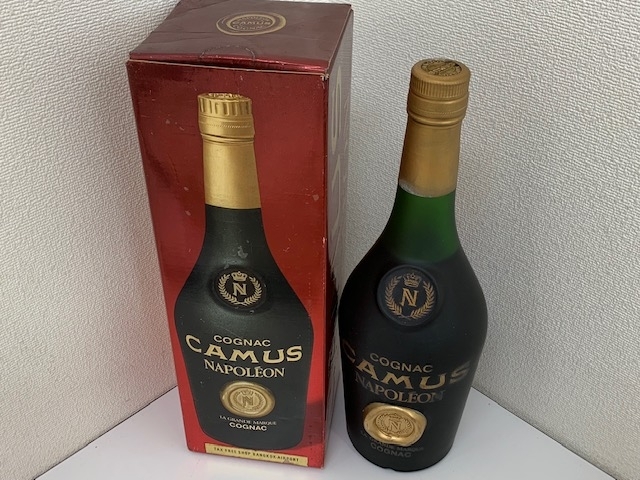 「洋酒　ナポレオン　カミュ　お買取りさせて頂きました 　　　洋酒、切手、ビール券、ブランド時計、貴金属、ダイヤ、色石の　買取りと査定は「チケット大黒屋」金町北口店」