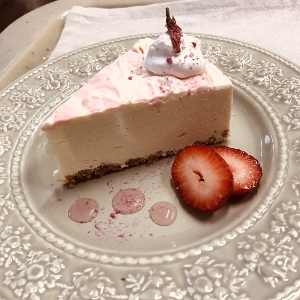 桜のチーズケーキ