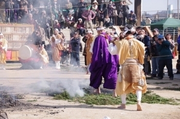 「西大寺会陽結願行事『大柴燈護摩（3月1日）』『会陽アト祭り結願祭』は延期となりました。」