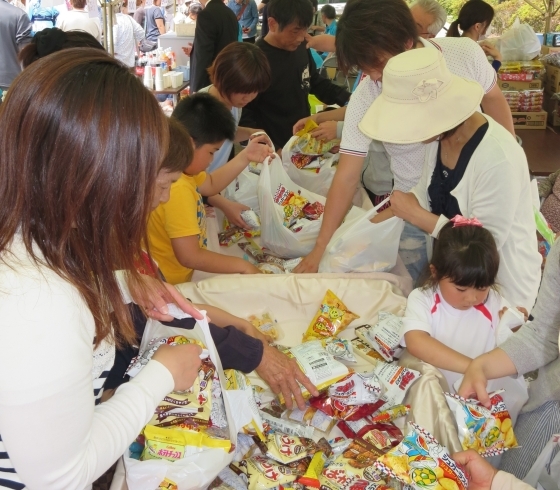 「お菓子の詰め放題！【５/３こどもまつり】」