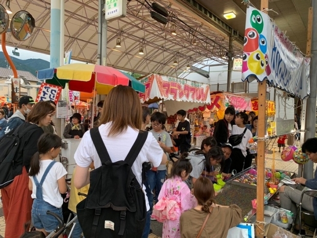 「新居浜市喜光地商店街の土曜夜市」