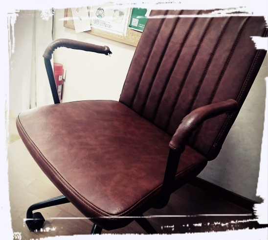 こうぞう先生の愛用の 椅子 がまさかの再起不能 ŏdŏ ナンテコッタイ こうぞう先生の愛用の 椅子 がまさかの再起不能 ŏdŏ ナンテコッタイ