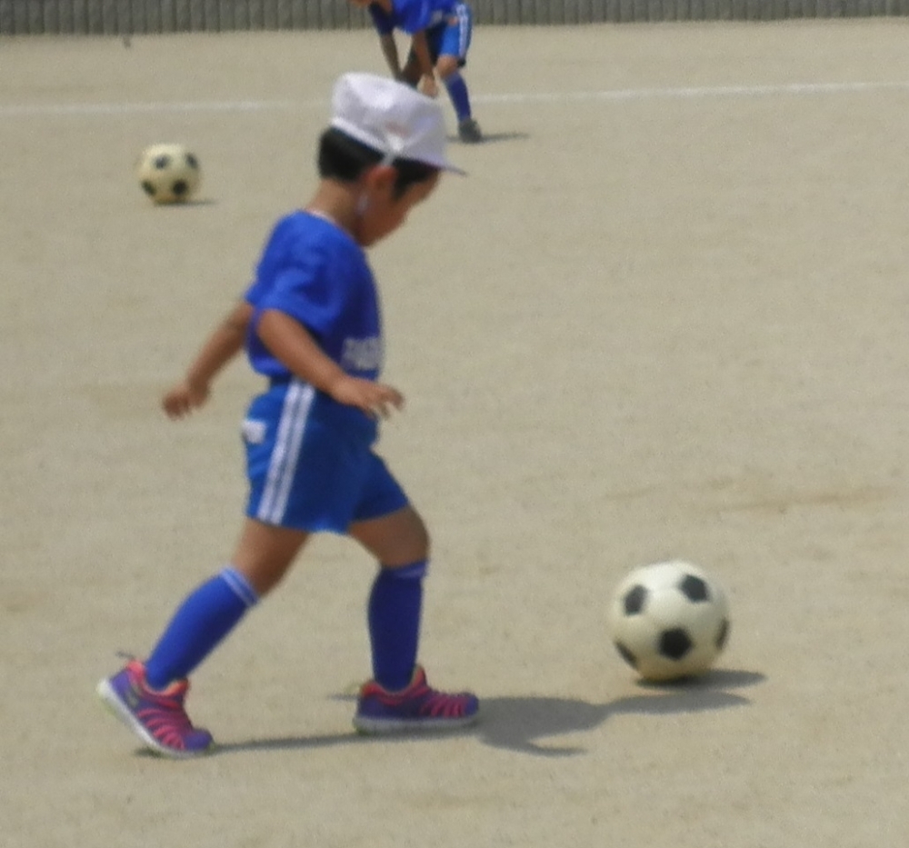 幼児期からのサッカー教室