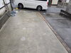 高圧洗浄施工後「雨の日は仕上げの高圧洗浄デー｜駐車場やブロックもスッキリきれいに！」