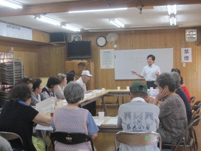 「昨日は、守口市新栄町自治会主催のセミナーで講師をしました！！　高住センターから、老人ホームに関するセミナー報告です。」