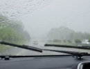 雨の日　運転中の視界は良好ですか？ ワイパー交換 お任せ下さい。