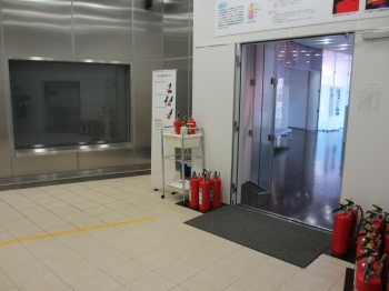 初期消火体験コーナー。実際に消火器を使ってみましょう。「富山県広域消防防災センター 四季防災館」