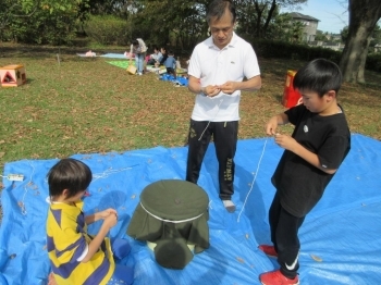 『ベーゴマ』<br>むずかいいけど夢中！！繰り返しじっくりじっくり挑戦していました！