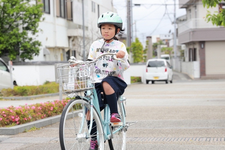 「自転車に乗る時は、ヘルメットを着用しましょう！」