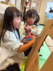 窓を描いています✨「ダンボールハウス作り🏠❤️✨【札幌市北区篠路　児童発達支援　放課後等デイサービス】」